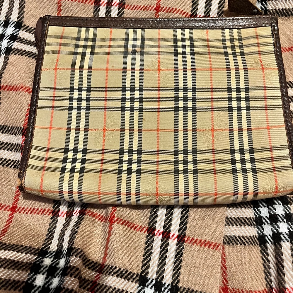 Vintage Burberry Nova chek clutch - Picture 2 of 7